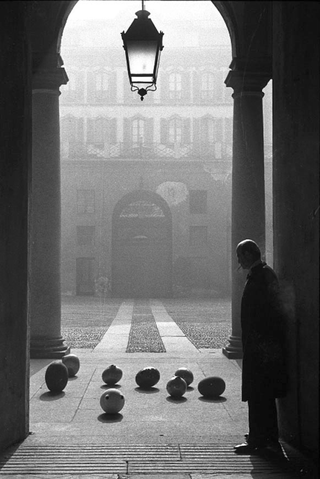Lucio Fontana, 042-099-18 Lucio Fontana Studio Lucio Fontana, Milano (Italia)
